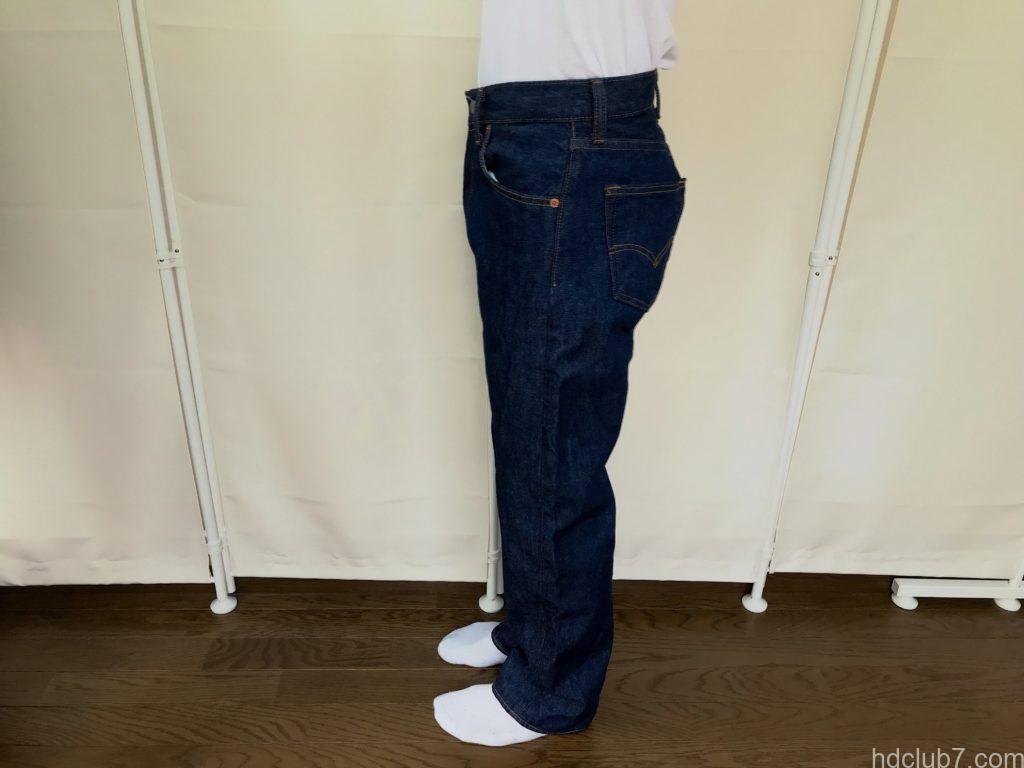 リーバイス501シュリンクトゥフィット初洗い後の着用画像