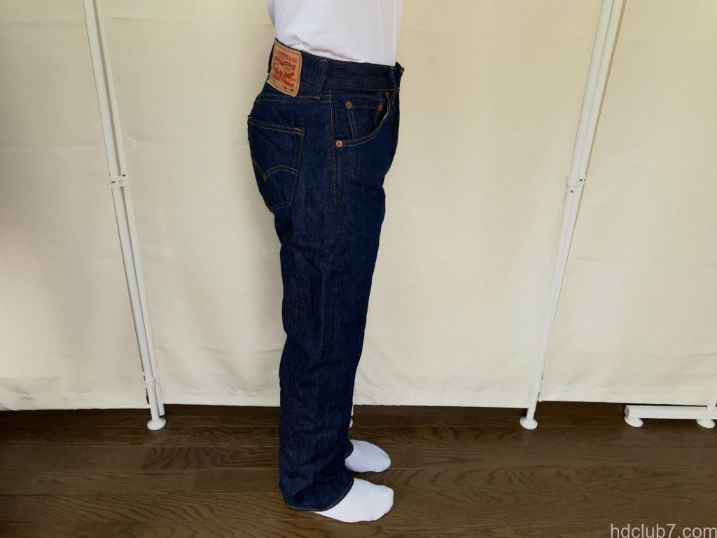 リーバイス501シュリンクトゥフィット初洗い後の着用画像
