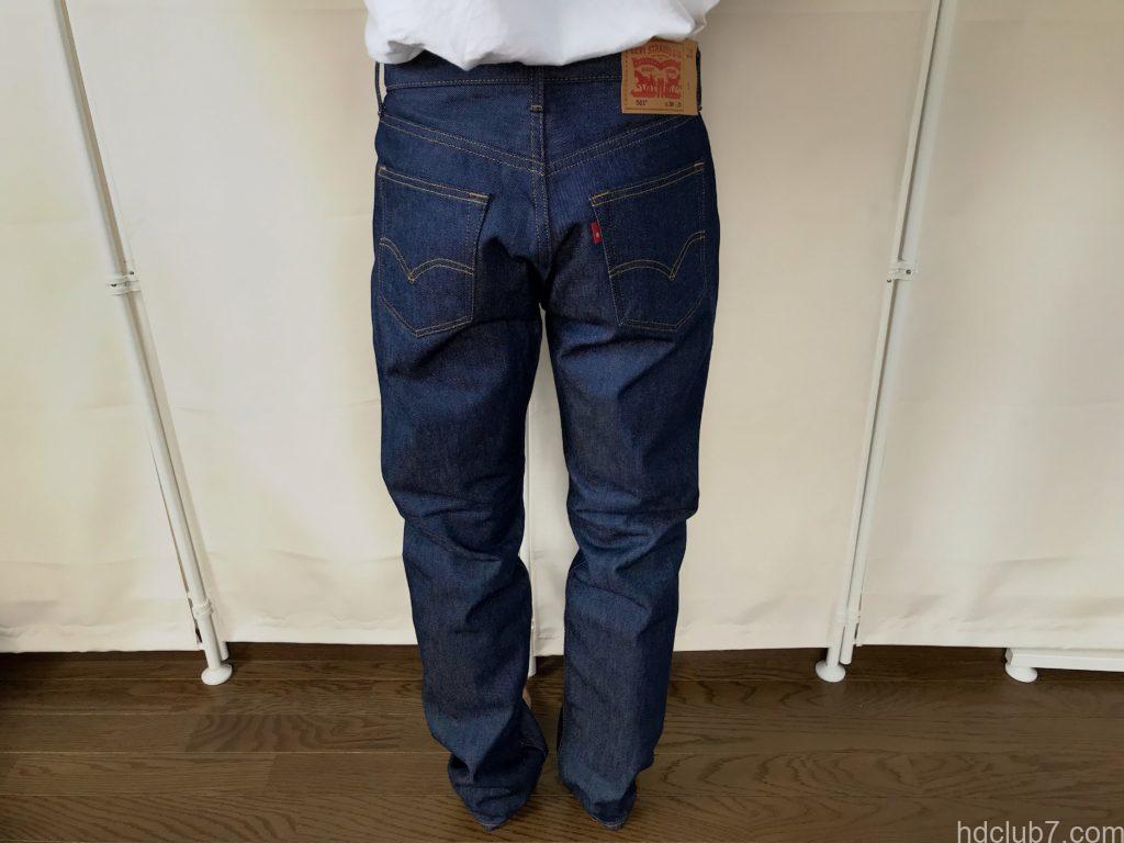 リーバイス501シュリンクトゥフィットの新品時の着用画像