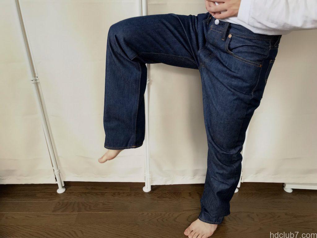 リーバイス501シュリンクトゥフィットの新品時の着用画像