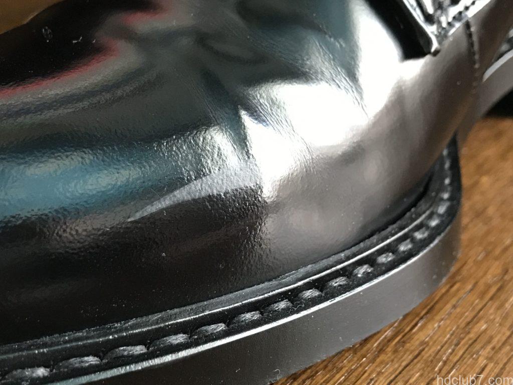 3ヶ月履いたハルタのプレーントゥシューズ(ガラスレザー)にできた傷