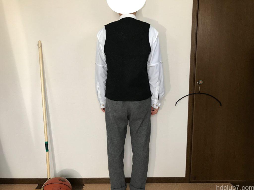 新品のフィルソンのマッキーノウールベスト(XSサイズ)を163cmの男が着たサイズ感
