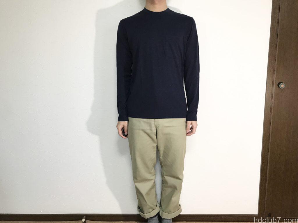 163cm/58kgの男性が着たアイスブレーカーのメリノウールTのシャツ「テックライトロングスリーブポケットクルー」のサイズ感