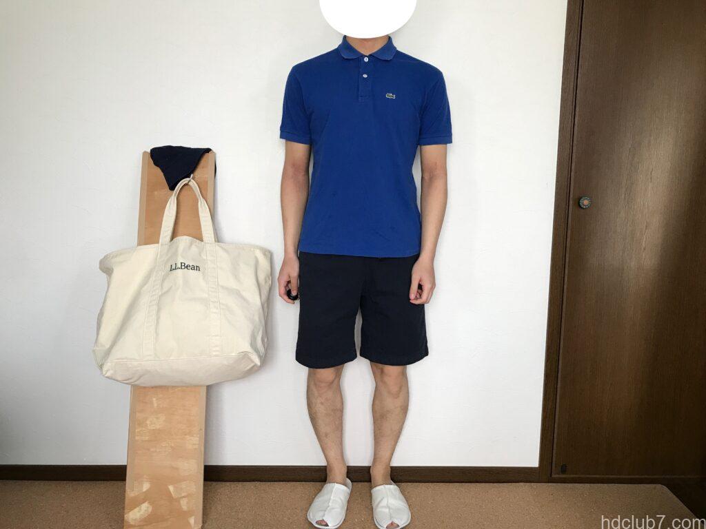 ラコステのポロシャツのボーイズモデルL1812とグラミチのGショーツを着た人