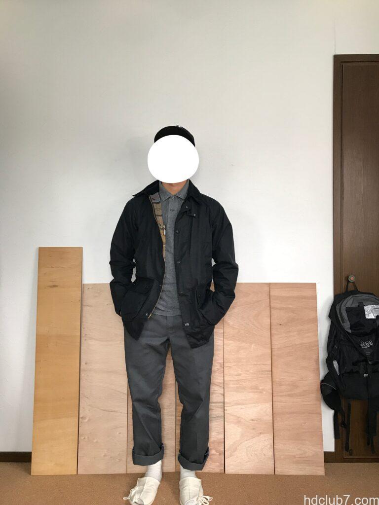 7ヶ月着用時点のバブアー ビデイルSLを着た人