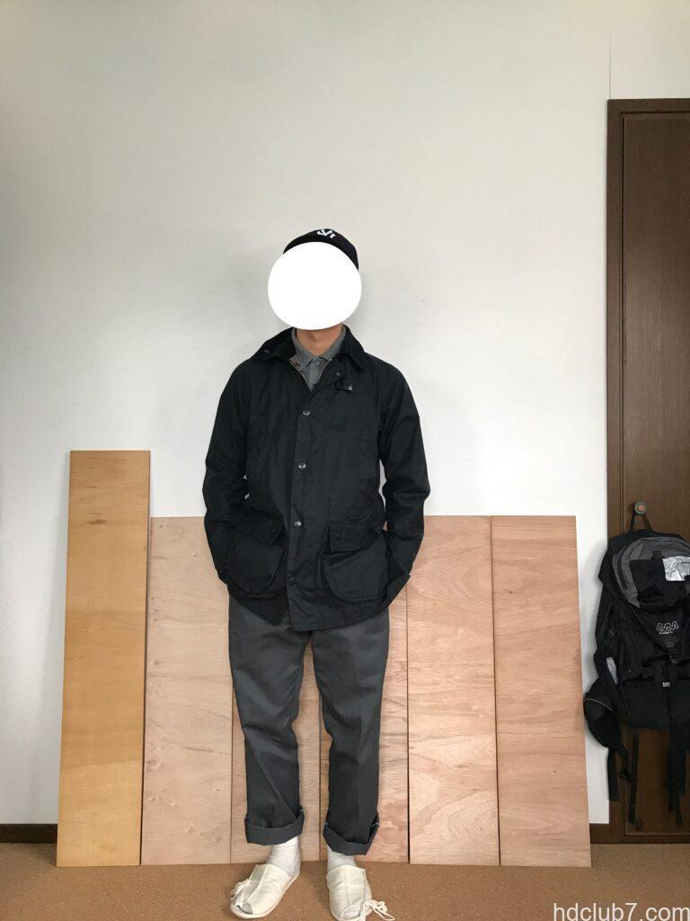 7ヶ月着用時点のバブアー ビデイルSLを着た人