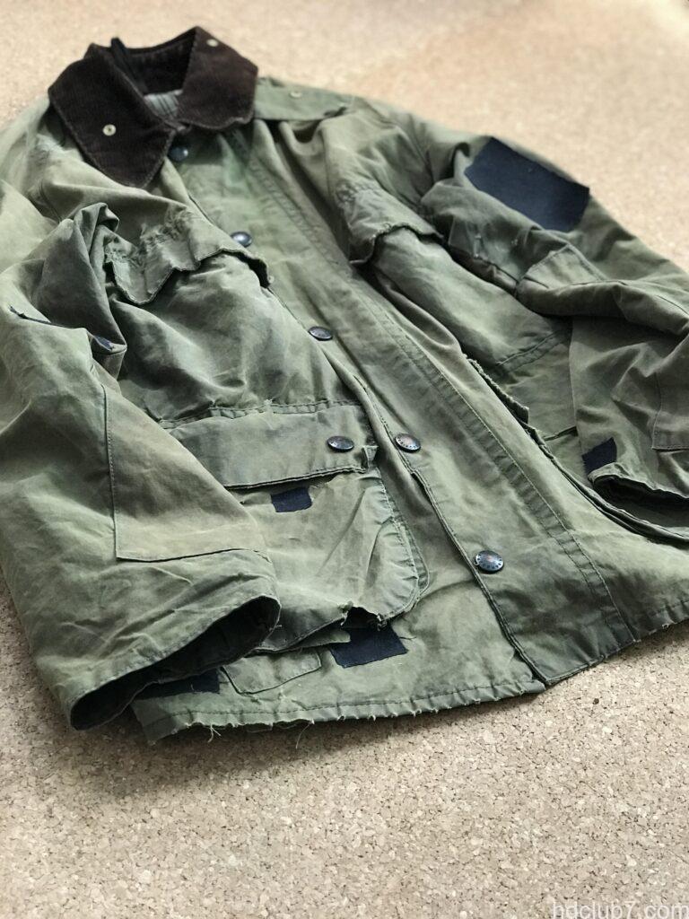 ディッキーズ874の端切れで修理されたバブアービデイル