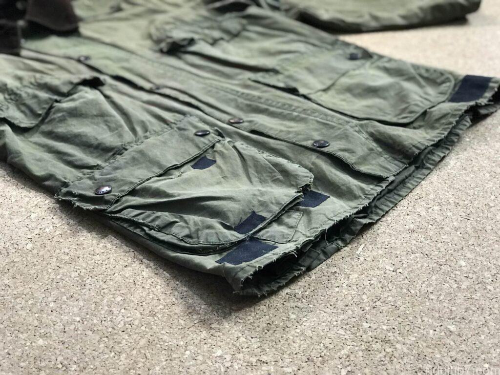 綾や破れを修理されたバブアー