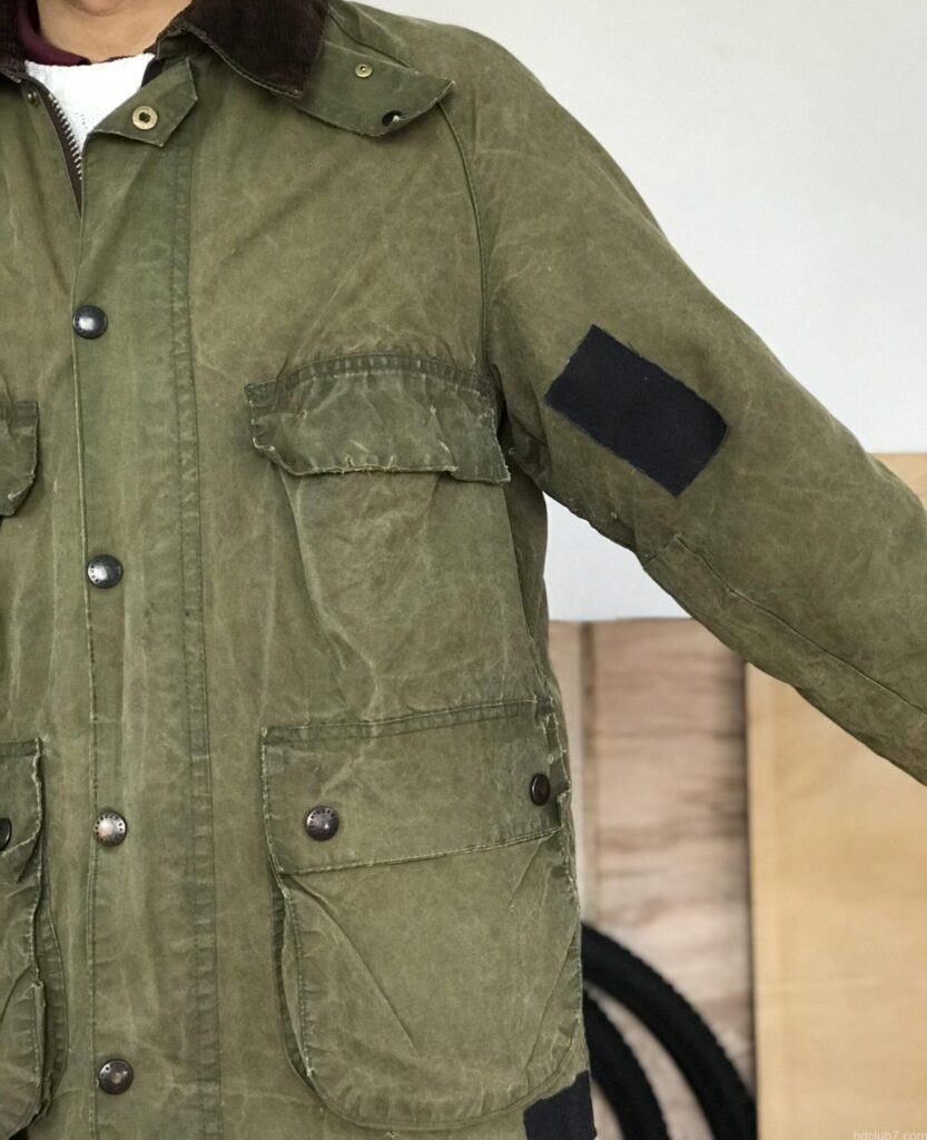 バブアーのリペアされた袖