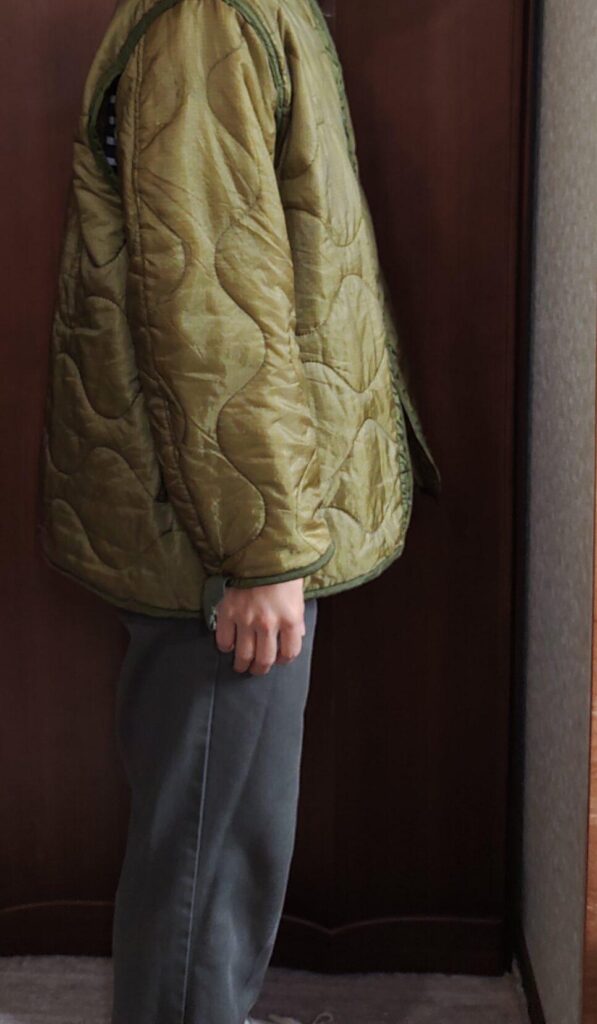 M65ライナーを着た人